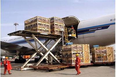 香港出口危險(xiǎn)品國際空運(yùn)專線價(jià)格解析與運(yùn)輸代理服務(wù)指南